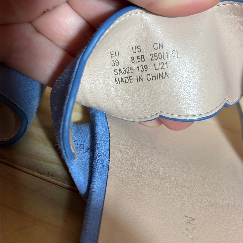 Stuart Weitzman Santorini blue slip on sandals‎ size 8.5 - Picture 8 of 9